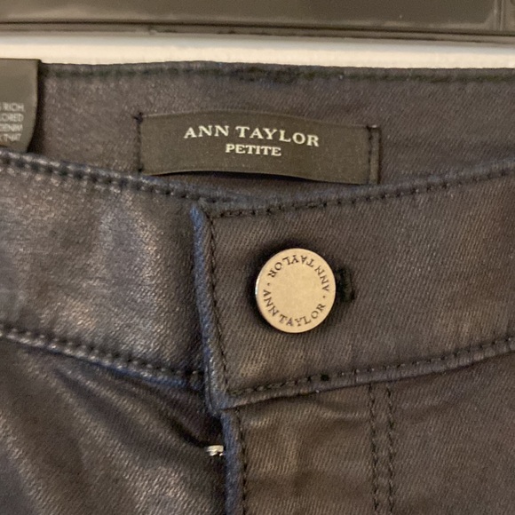 Ann Taylor The Skinny Modern Fit Pants size 10P brand new with tags color black - Picture 3 of 16